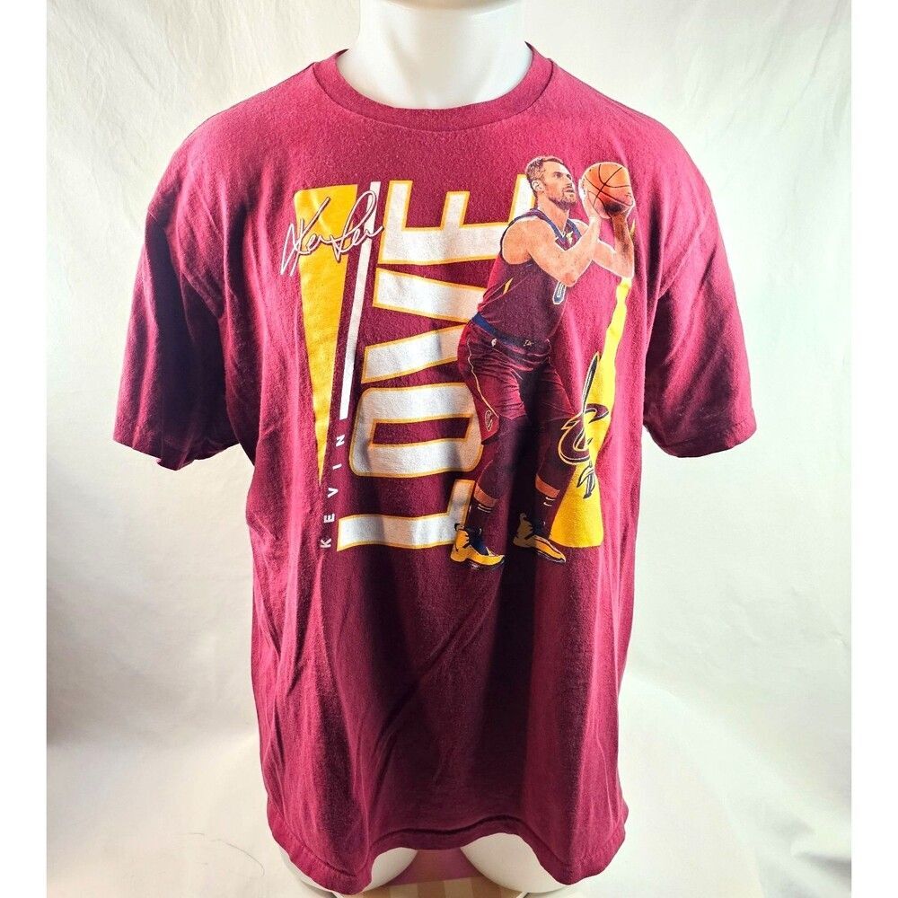 Cleveland Cavaliers T Shirt Men XL Red Kevin Love NBA Graphic T Shirt Basketball